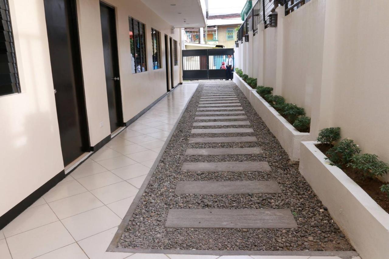 Global 88 Apartelle Cebu Exterior photo